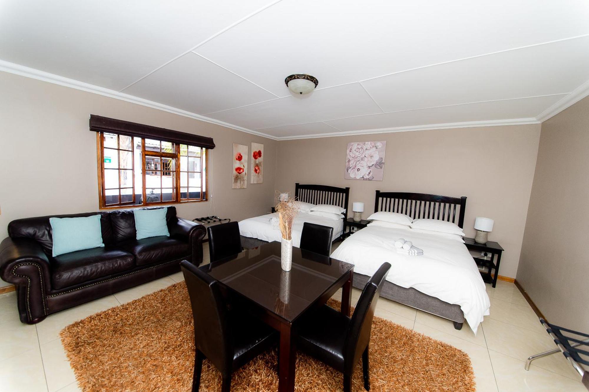 Kleinplasie Guesthouse Springbok Buitenkant foto